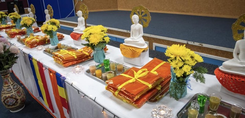 Atavisi Buddha Puja 1